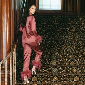 Bon Viviann feather pajamas NWT in Rosewood